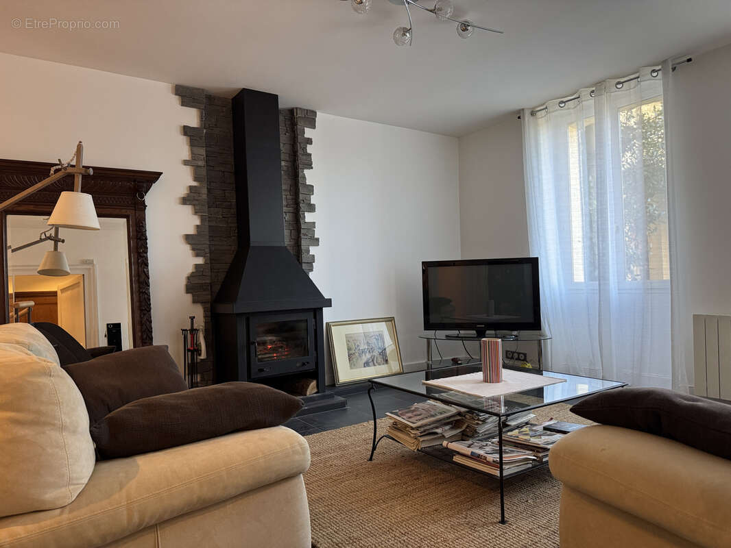 Maison à CHAMPIGNELLES