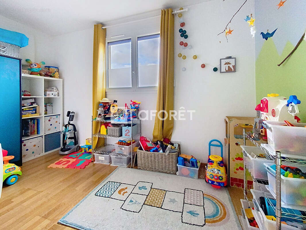 Maison à VERNEUIL-SUR-SEINE