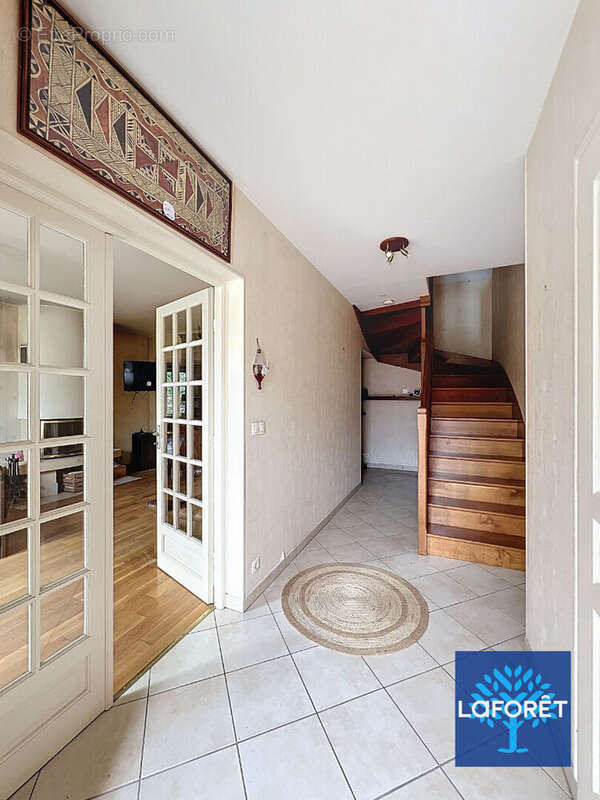 Maison à LA FERTE-ALAIS