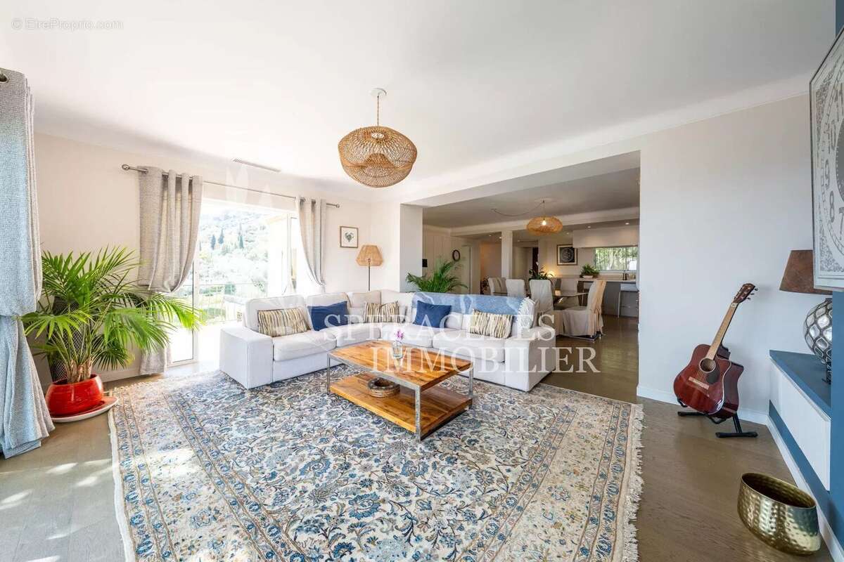 Maison à SPERACEDES