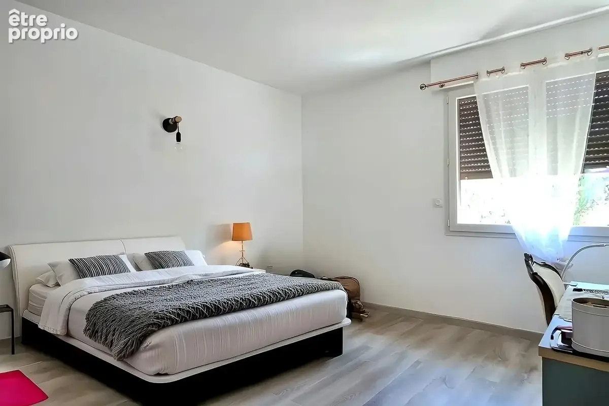 Appartement 118 m² à Nimes  - photo 6