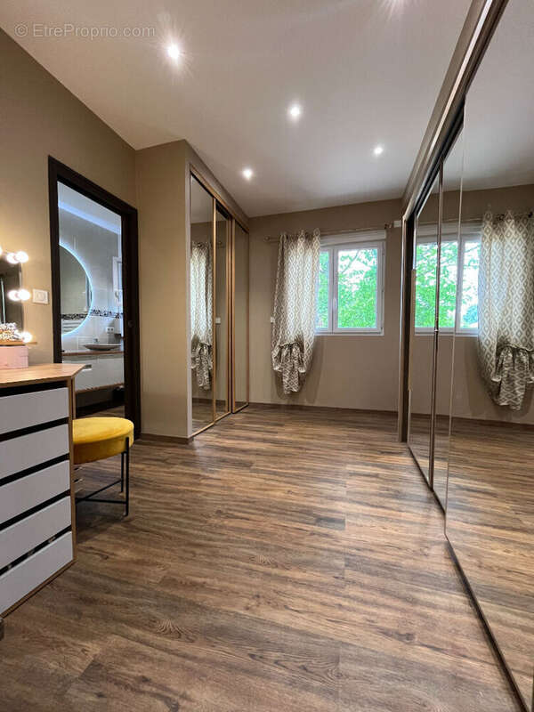 Maison à PERPEZAC-LE-NOIR