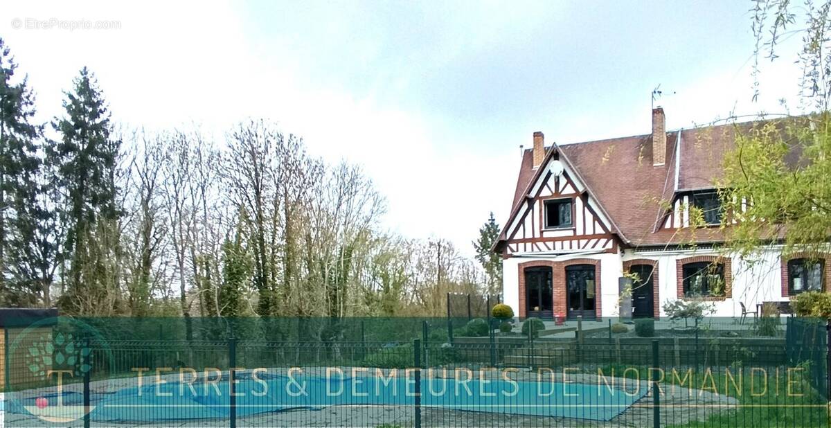 Maison à CORMEILLES