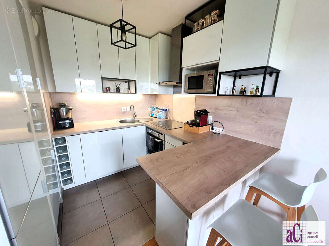 Appartement à L&#039;HAY-LES-ROSES