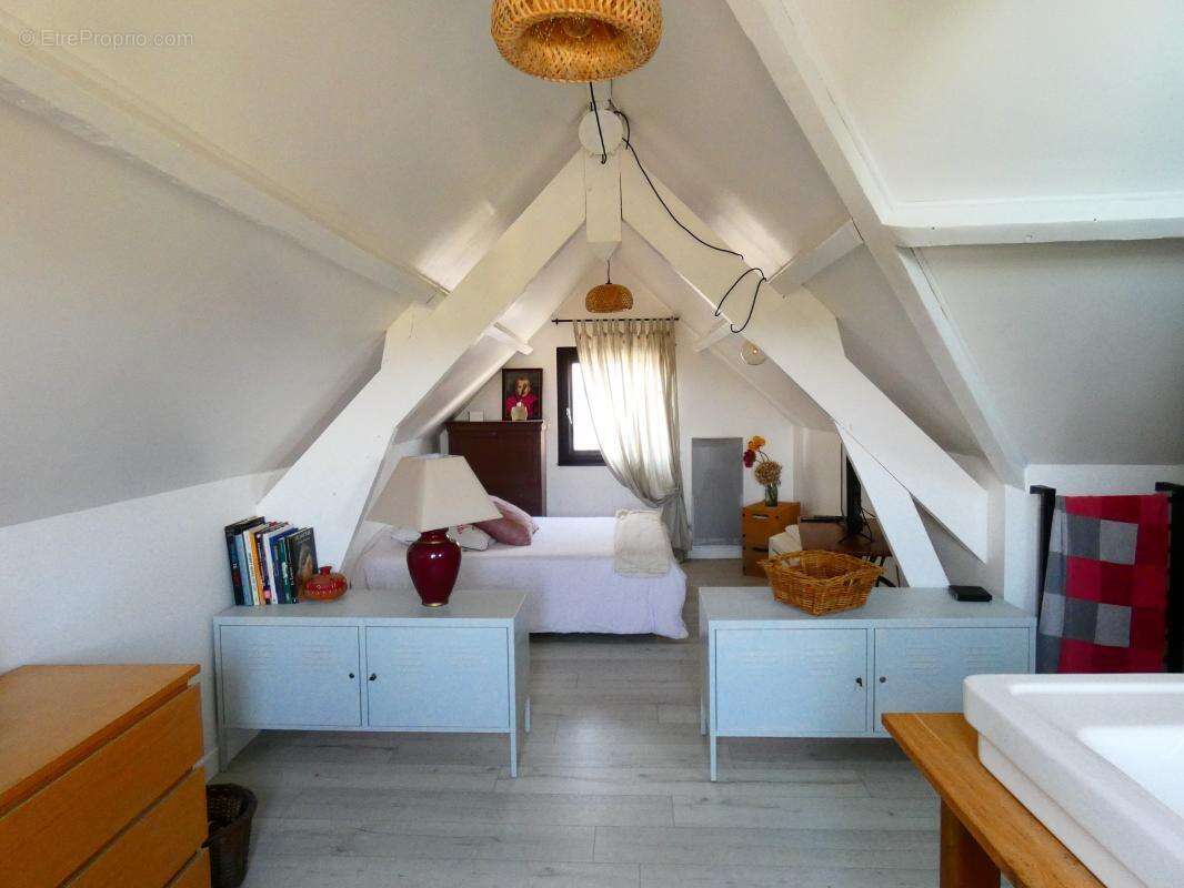 Maison 102 m² à Vaureal  - photo 10