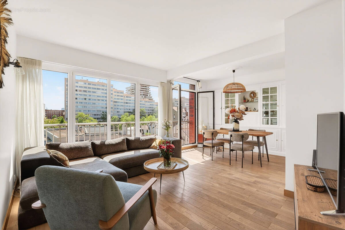 Appartement à COLOMBES