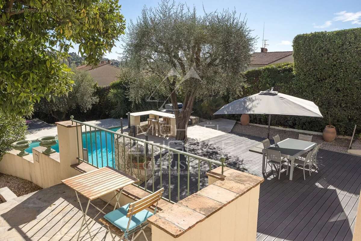 Maison à CAGNES-SUR-MER