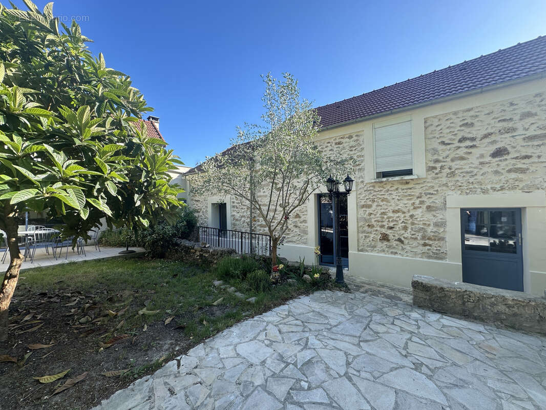 Maison à MARCOUSSIS