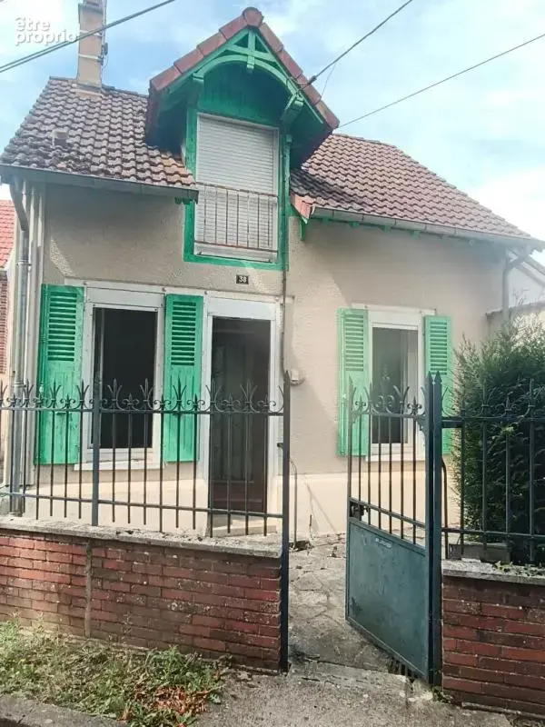 Maison à SAINTE-GENEVIEVE-DES-BOIS