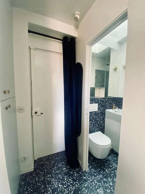 Appartement à PARIS-7E