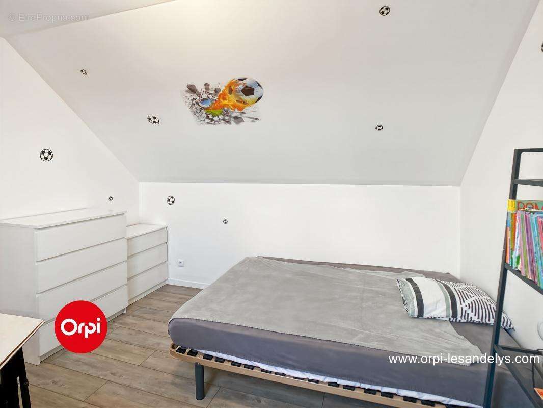 Maison à LES THILLIERS-EN-VEXIN