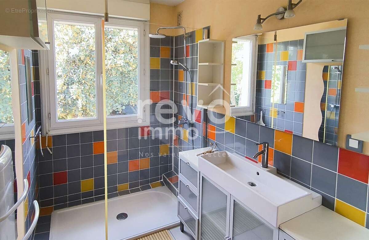 Maison à SAINT-JULIEN-DE-CONCELLES