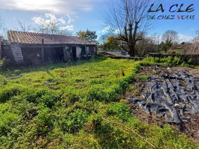 Maison à COULONGES-SUR-L&#039;AUTIZE