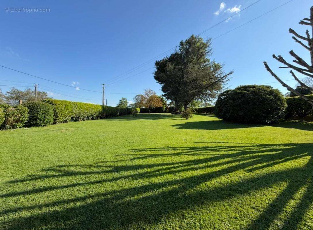 Maison à MALESTROIT