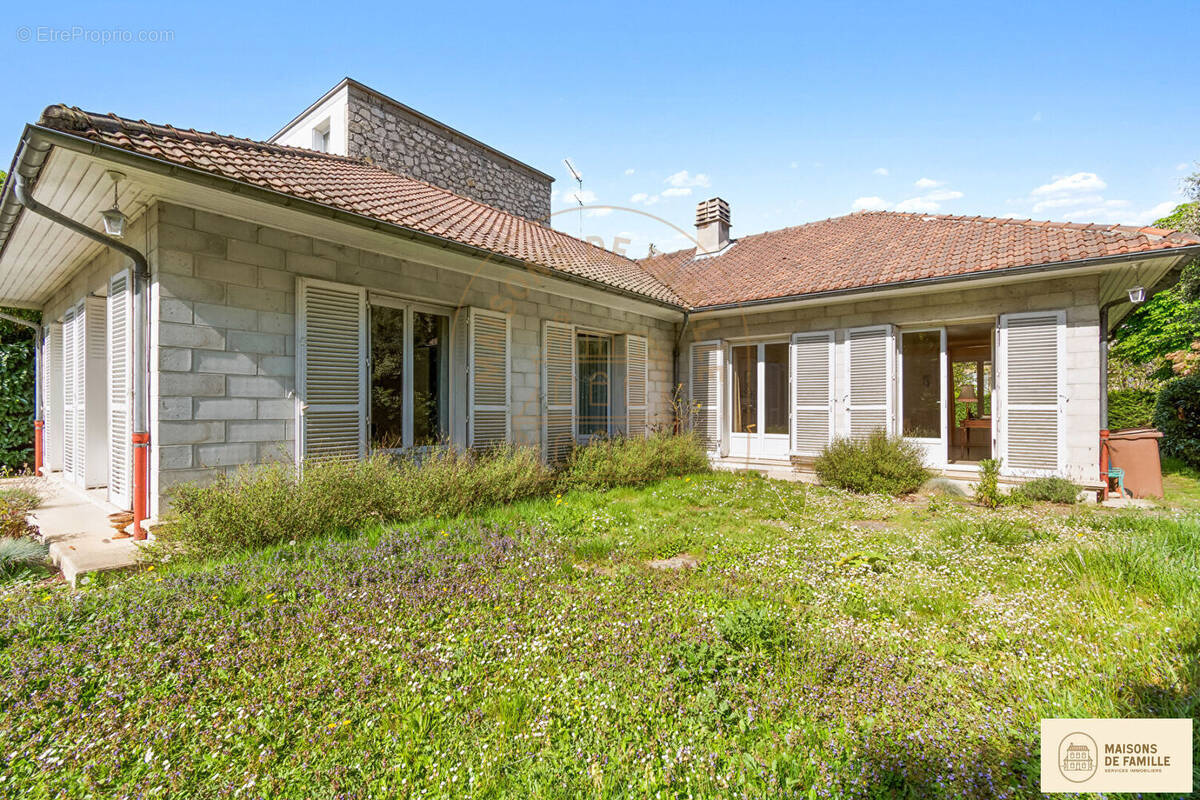 Maison à LE VESINET