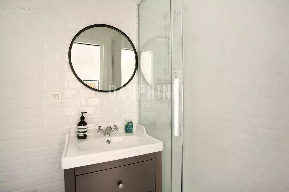 Appartement à PARIS-6E