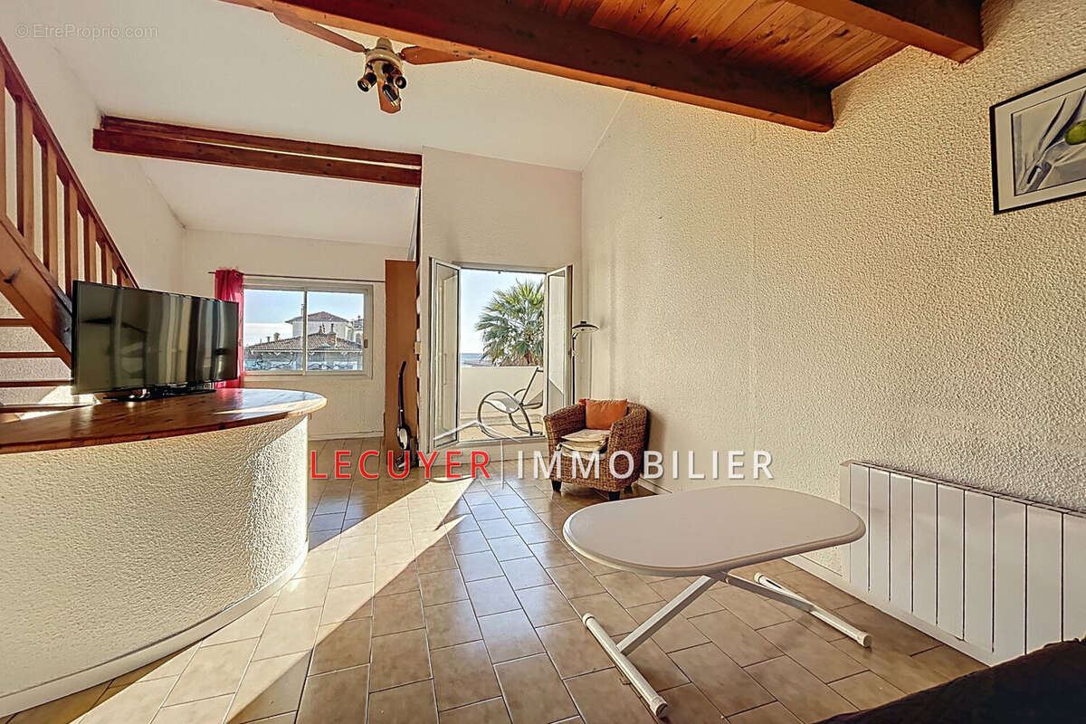 Appartement à VALLAURIS