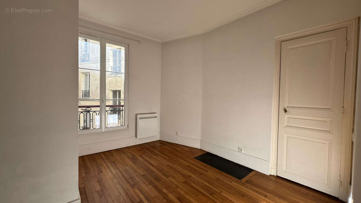 Appartement à PARIS-19E
