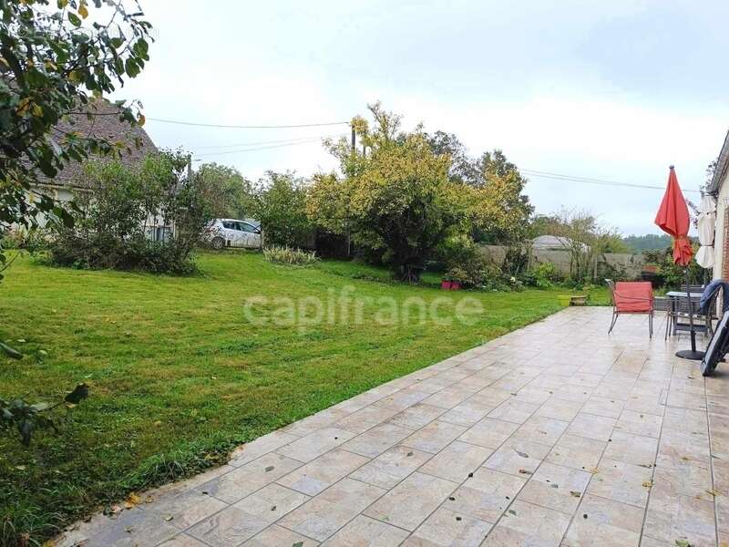 Maison à LES BORDES