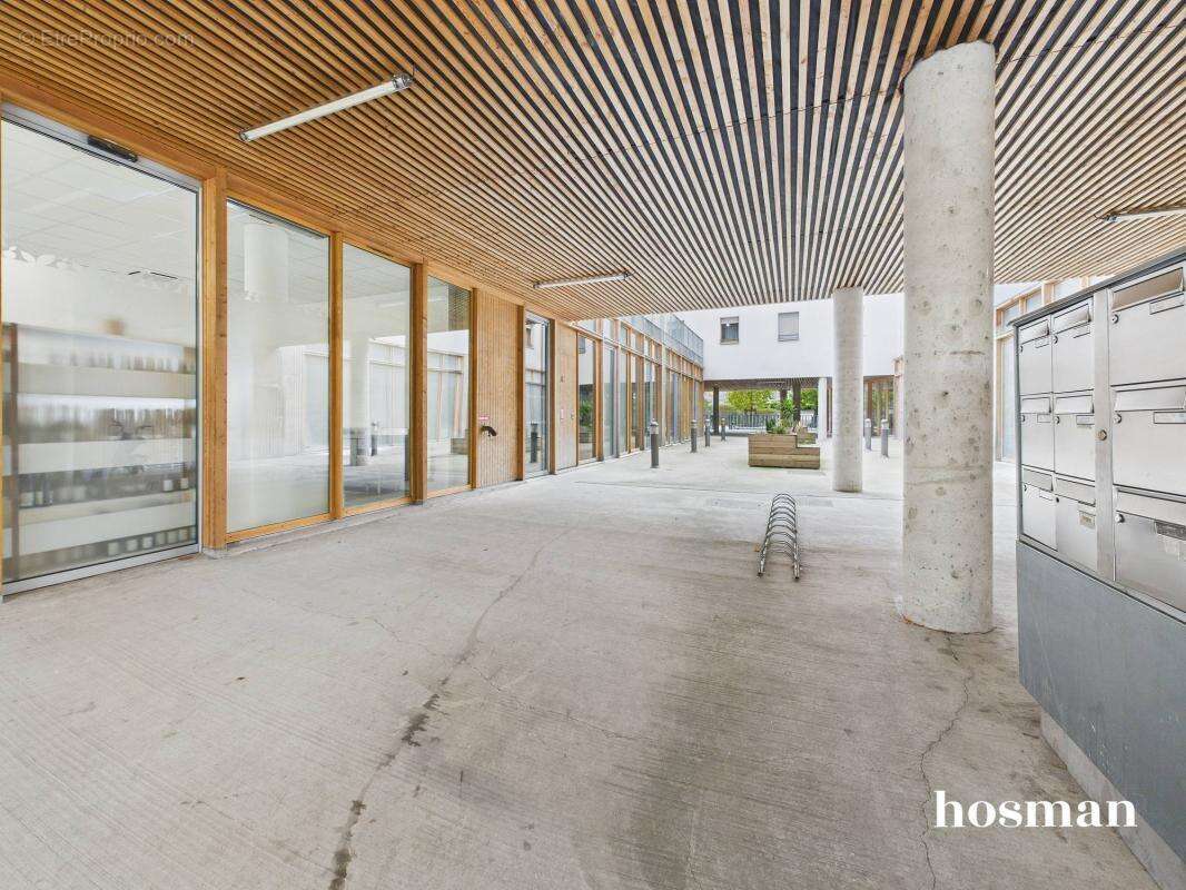 Appartement à L'ILE-SAINT-DENIS