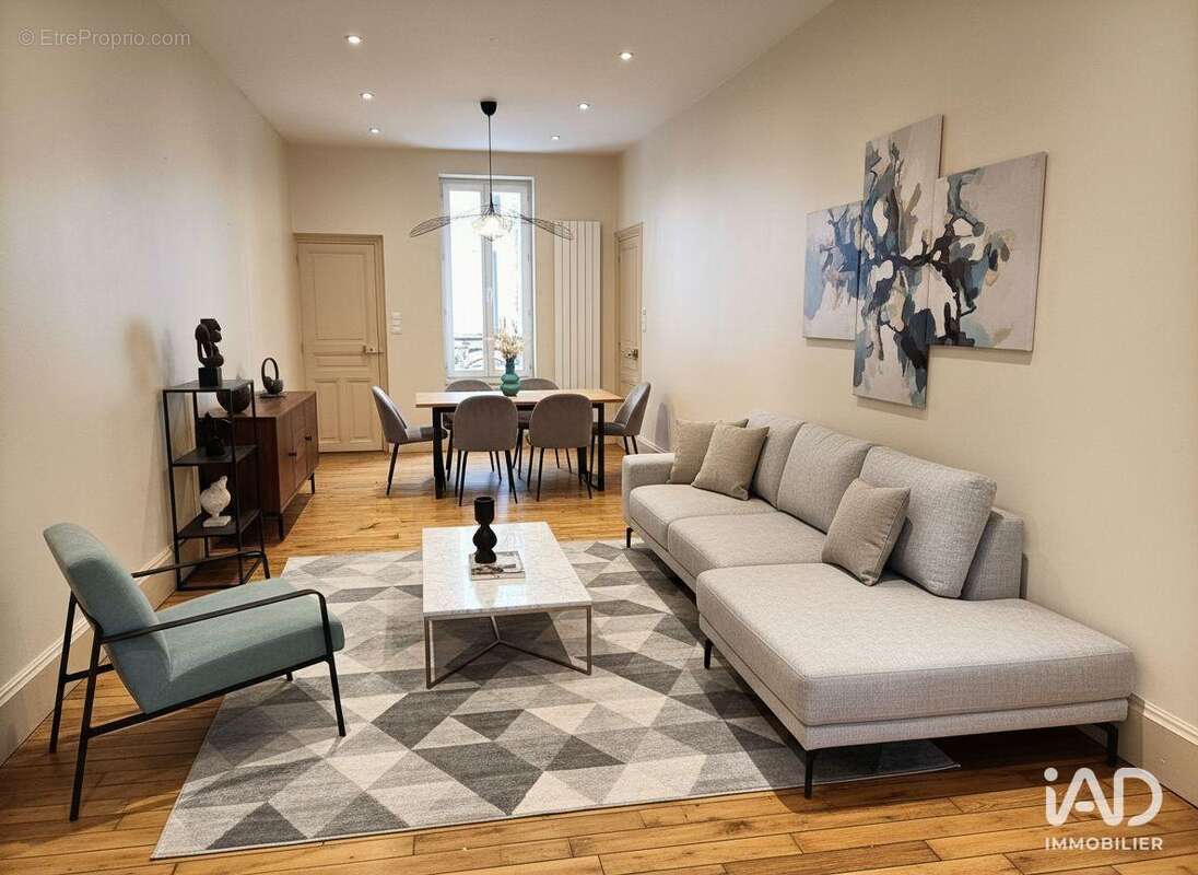 Photo 2 - Maison à VICHY