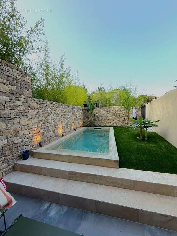 Superbe maison de caractère neuve à 20 minutes d'Uzès Vue panoramique, piscine et cadre de vie exceptionnel ! - photo 3