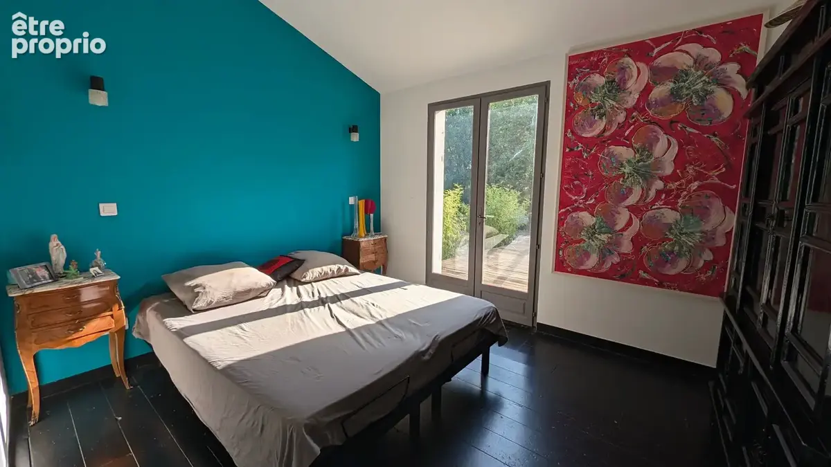 PEYROLLES EN PCE - Villa T6 de 162 m² sur 9511 m² de terrain - photo 7