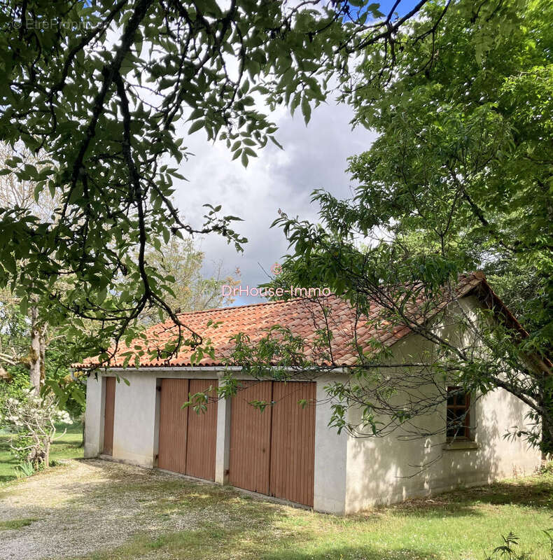 Maison à CUBJAC