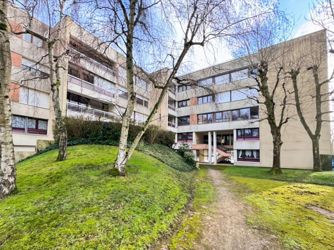 Appartement à ELANCOURT