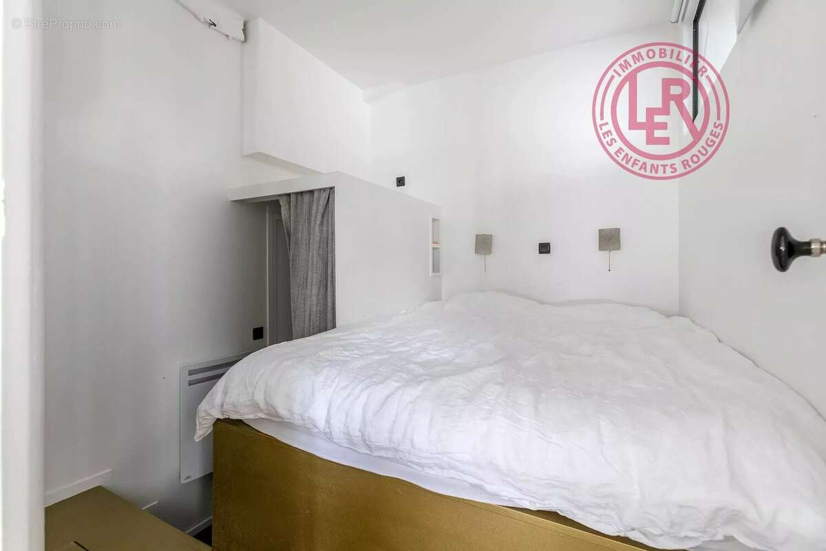 Appartement à PARIS-9E