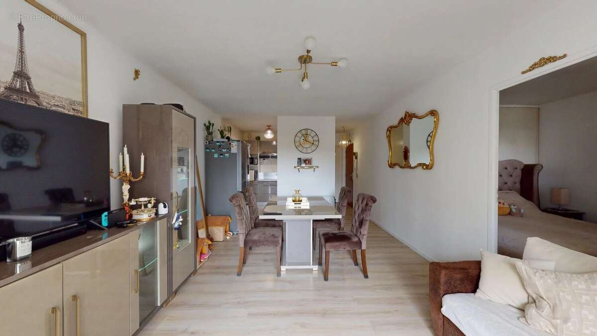 Appartement à PONTAULT-COMBAULT