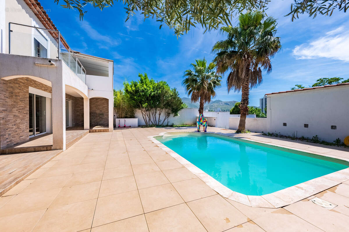 n°3 - Maison à MARSEILLE-11E