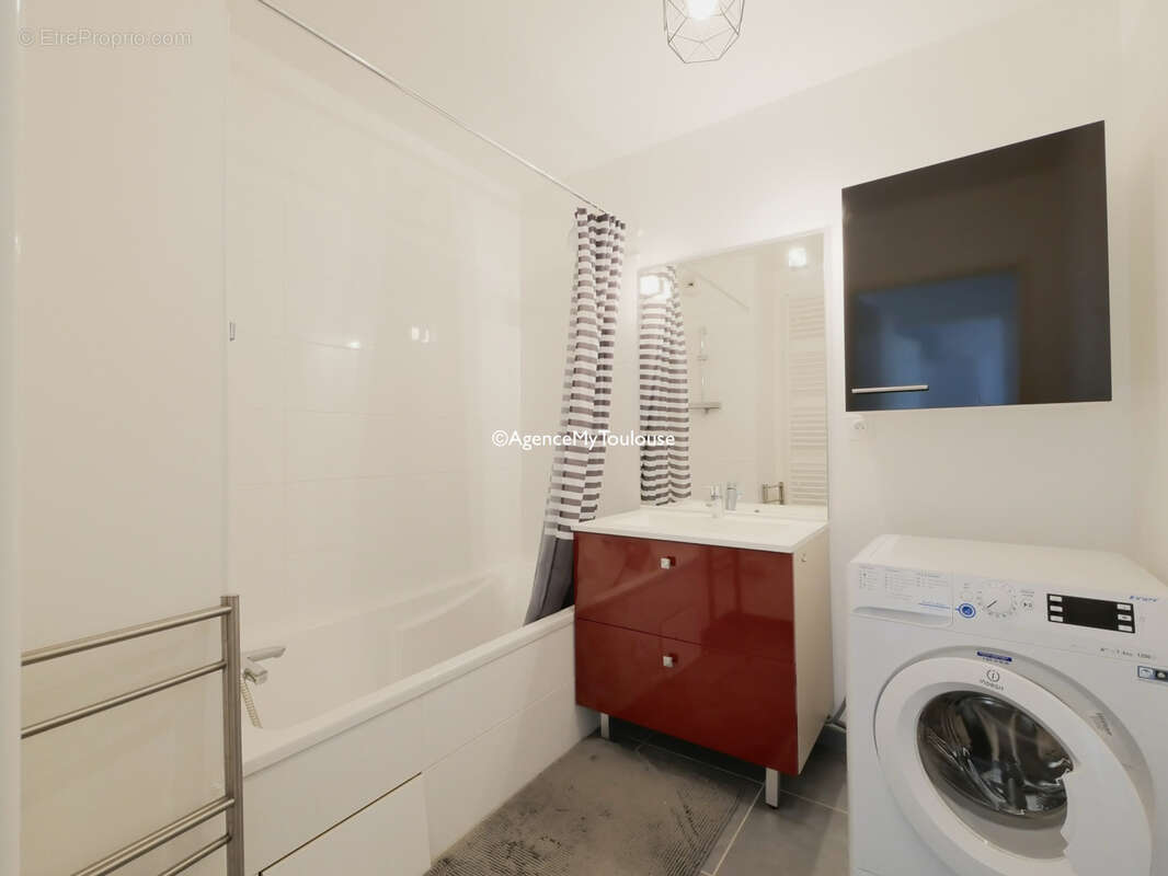 Saint-Cyprien/Cours Dillon, Appartement T2 avec terrasse et parking - photo 12