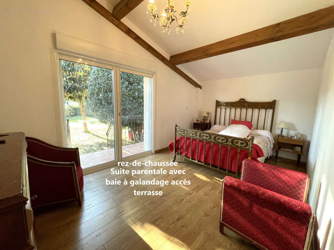 Maison à COURNONSEC