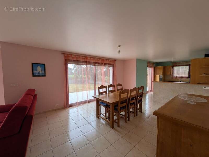 Plouay en campagne belle maison de 6 pièces  150m² environ habitable sur parcelle de 2938m² - photo 8