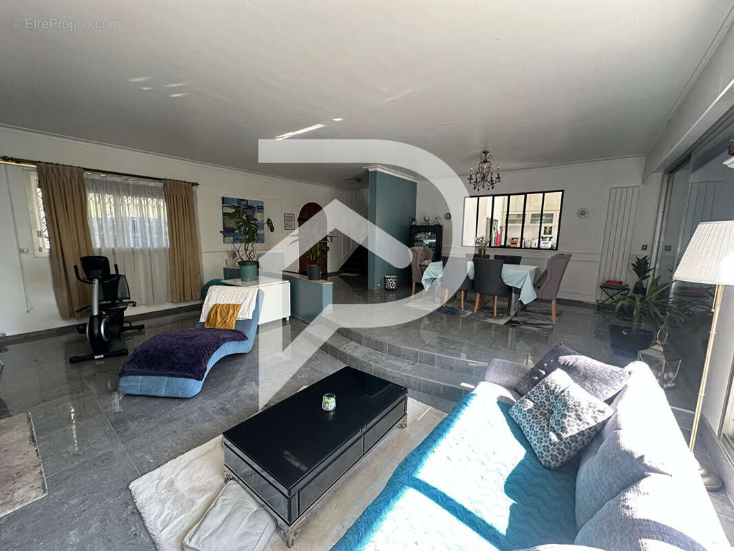 Maison à SOISY-SOUS-MONTMORENCY