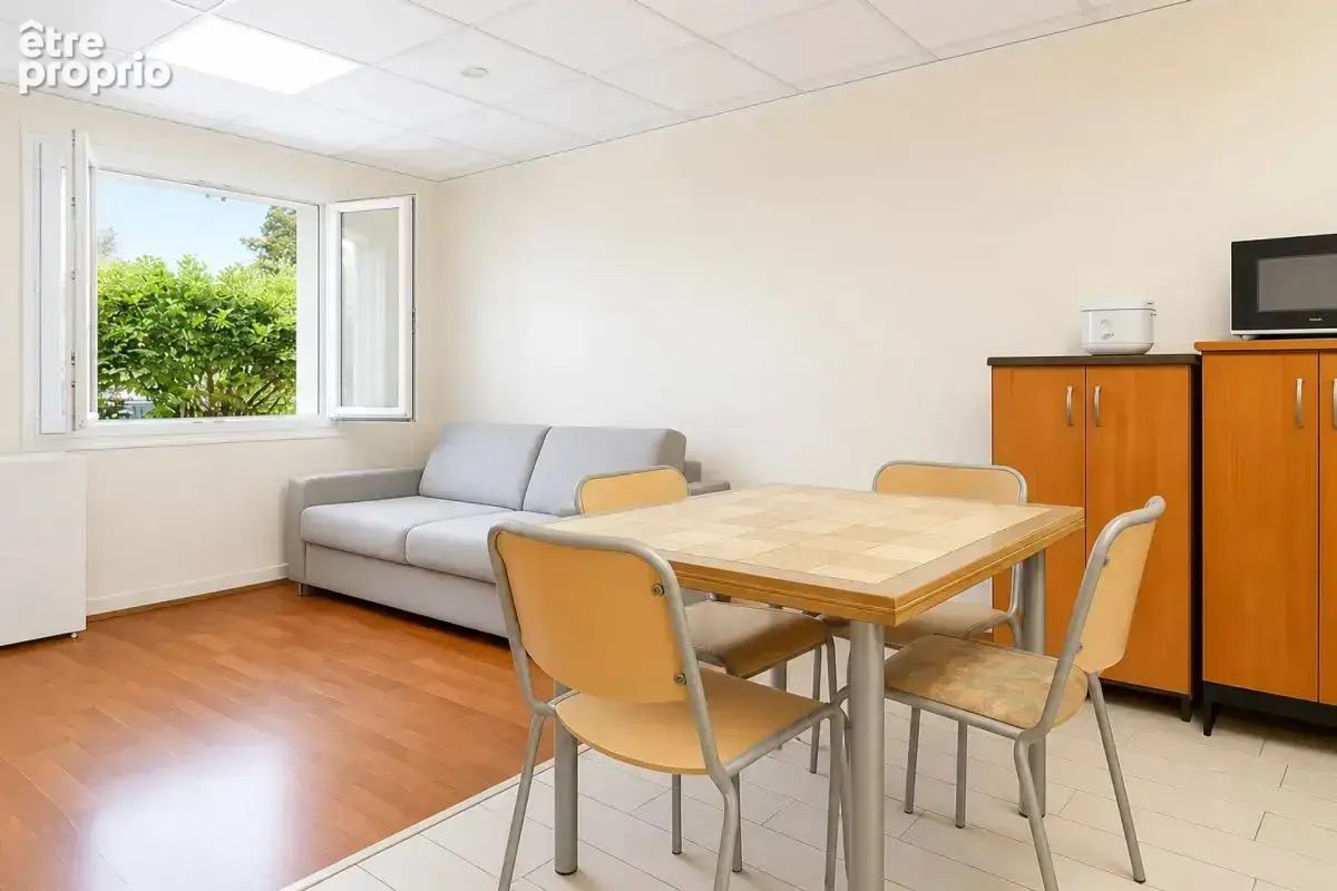 Appartement à PARIS-10E