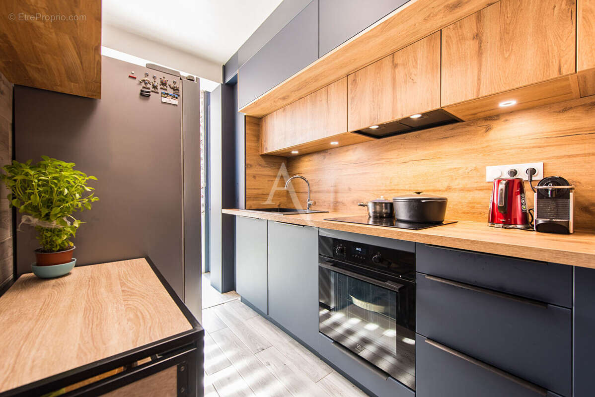 Appartement à MARSEILLE-5E