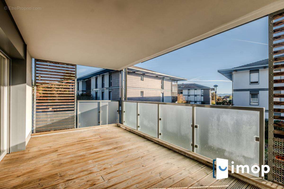 Appartement à CHENS-SUR-LEMAN