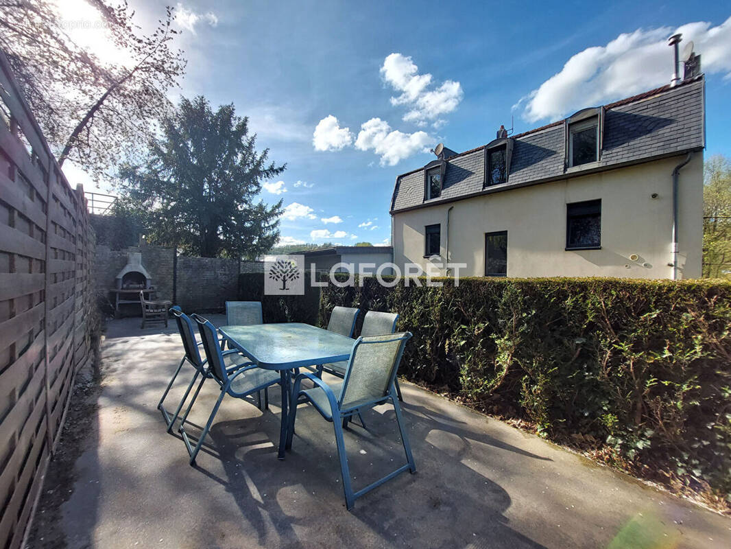 Appartement à AUDUN-LE-TICHE