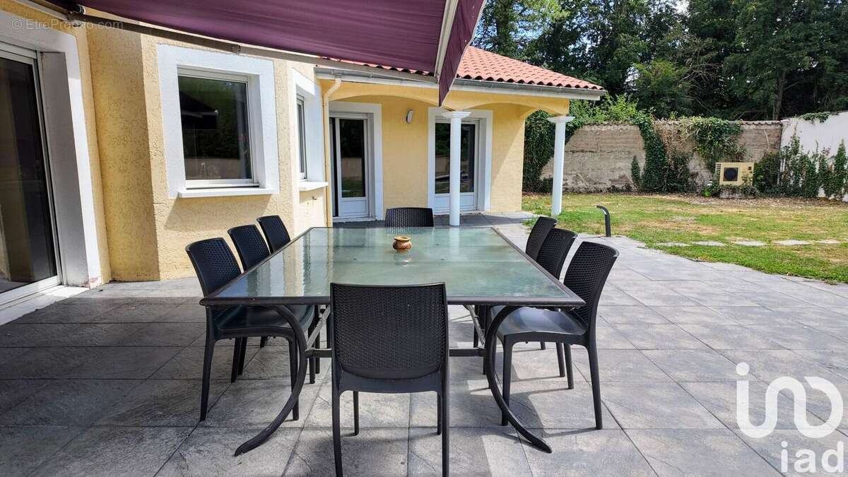 Photo 5 - Maison à VEAUCHE