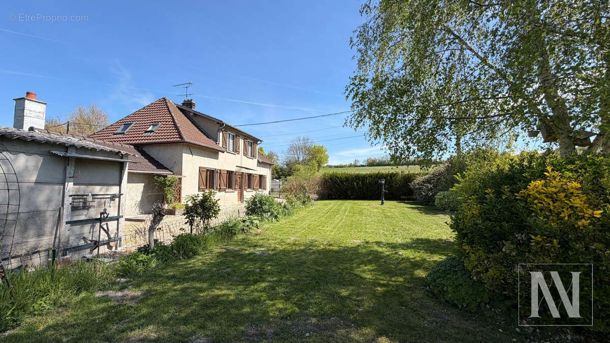 Maison à RILLY-SAINTE-SYRE