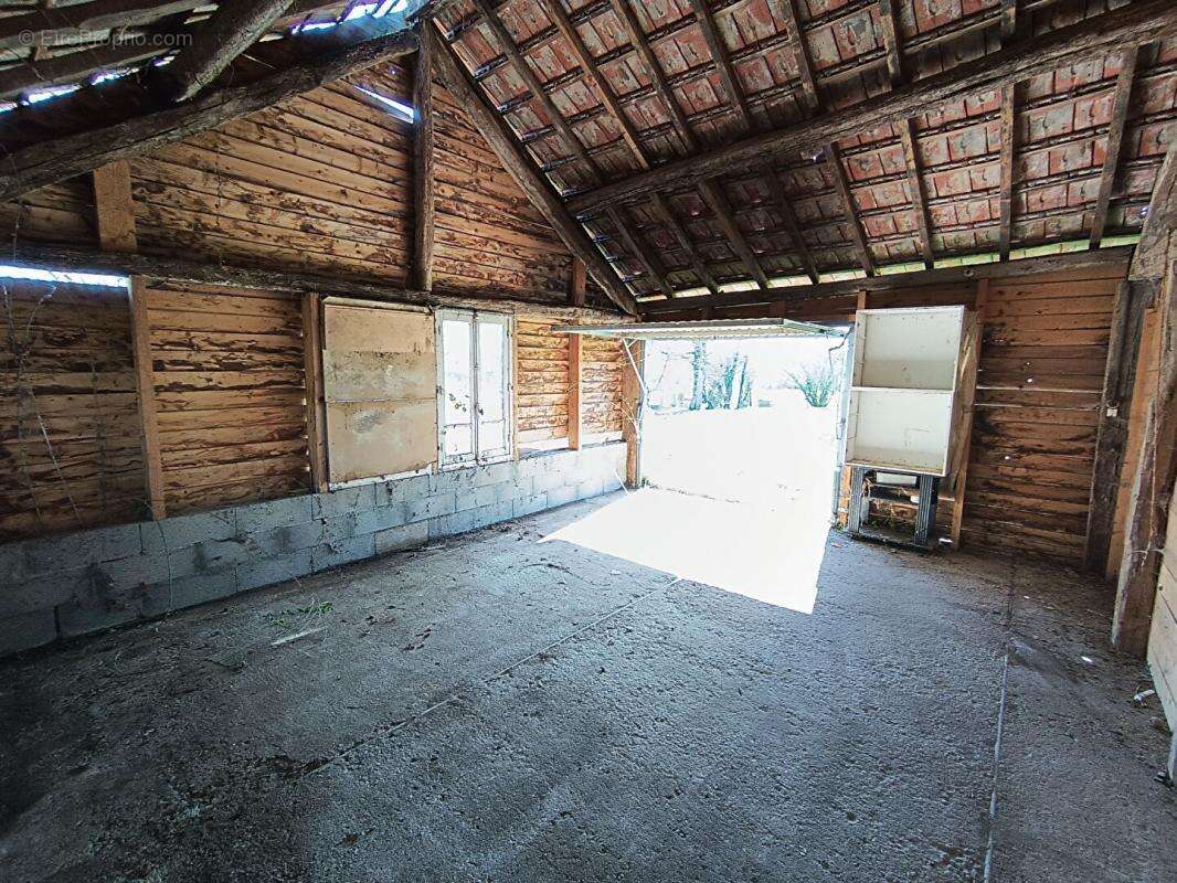 Maison à LA CELLE-SUR-NIEVRE