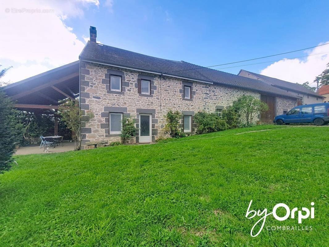 Maison à SAINT-GEORGES-DE-MONS