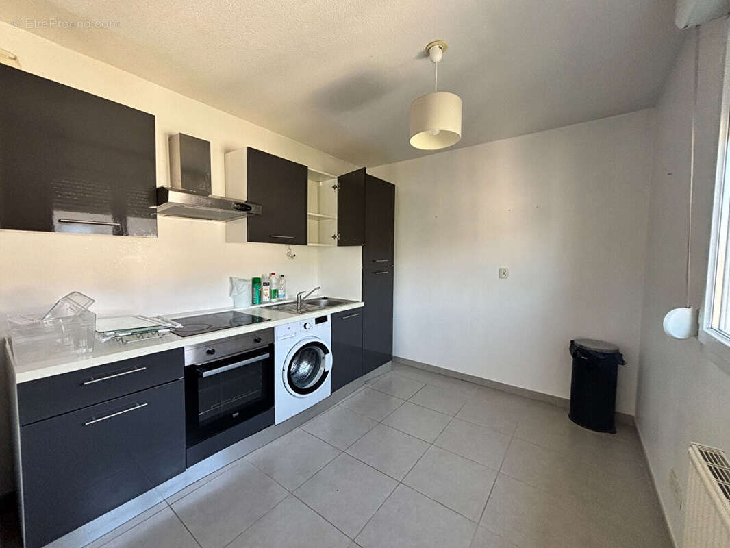 Appartement à GREZIEU-LA-VARENNE