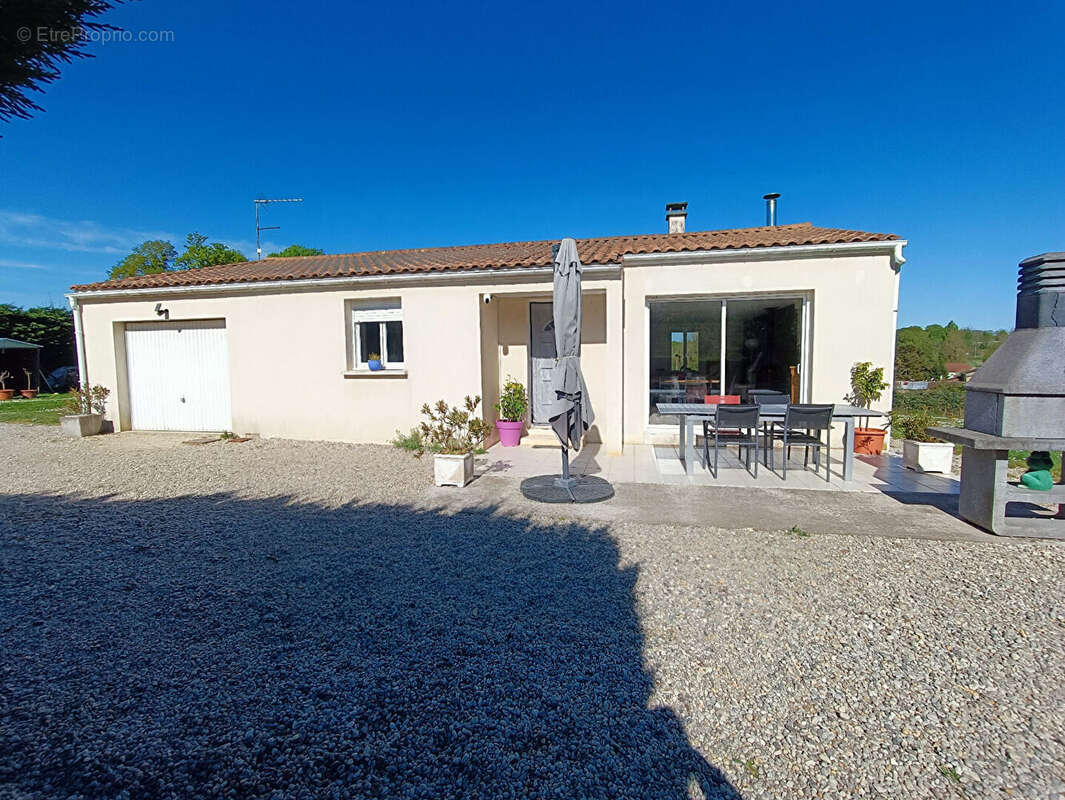 Maison à VILLARS-LES-BOIS