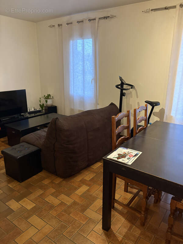 Appartement à SAINT-JEAN-DE-BRAYE