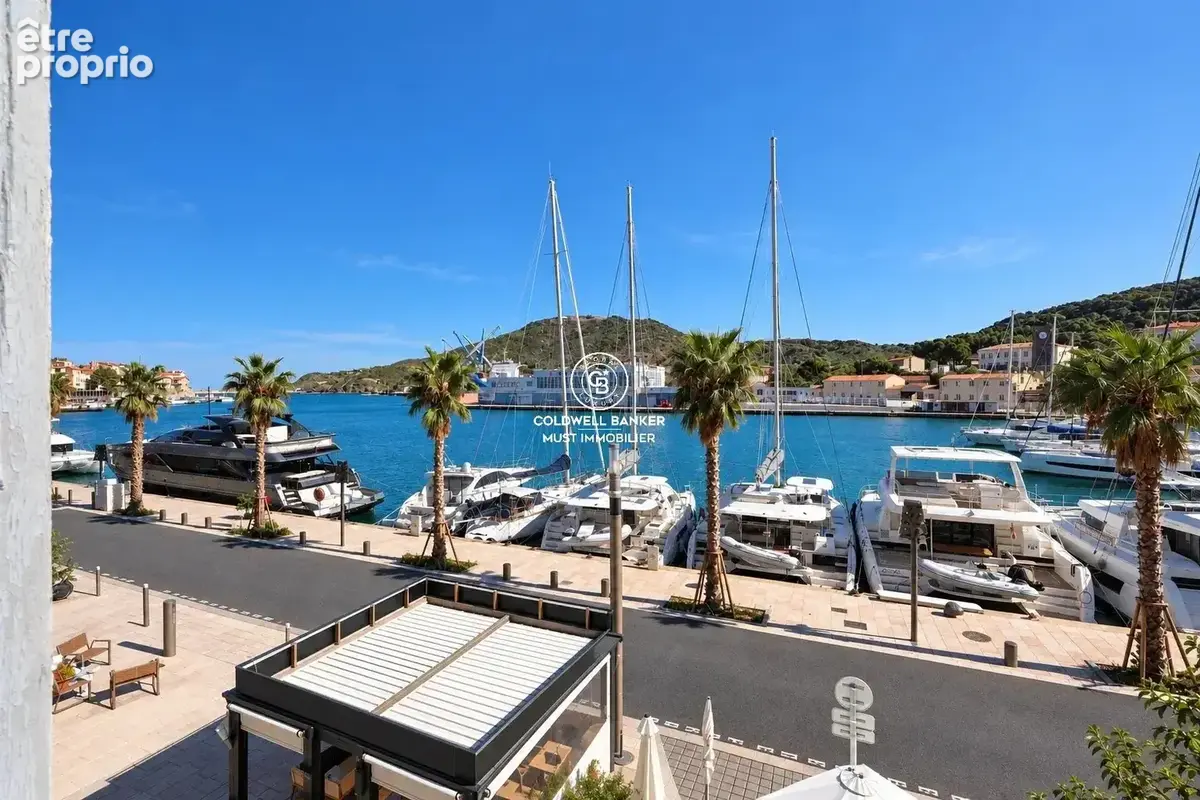 Port-vendres – appartement de 130 m² en première ligne sur le port - photo 1