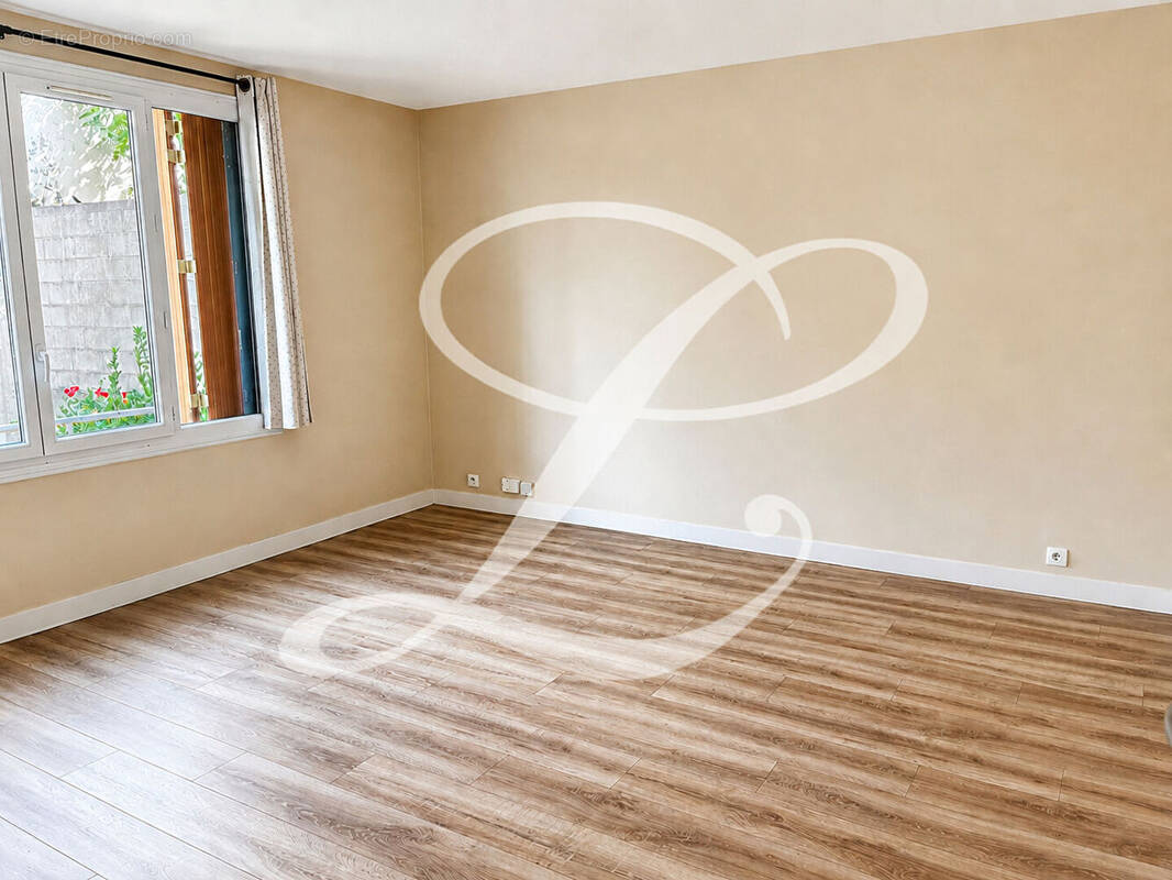 Appartement à MAISONS-LAFFITTE