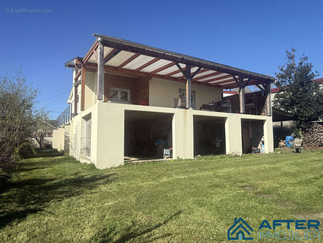 Maison à CHAMPENOUX